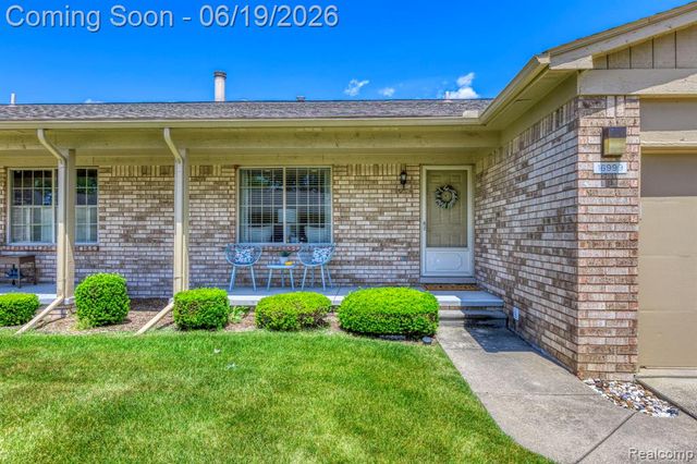 16999 Cristina Court, Clinton Township, MI 48038