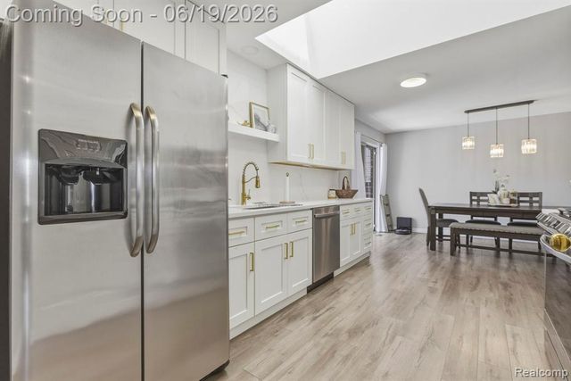 16999 Cristina Court, Clinton Township, MI 48038