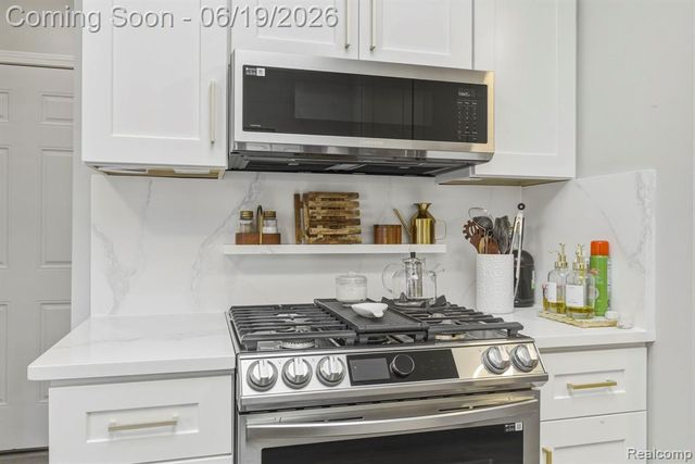 16999 Cristina Court, Clinton Township, MI 48038