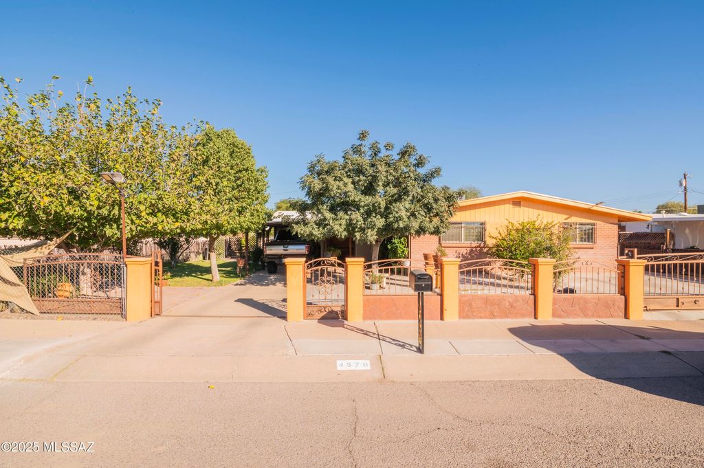 4570 N Jay Avenue, Tucson, AZ 85705