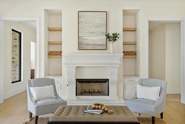 26041 Crown Ranch Boulevard, Montgomery, TX 77316