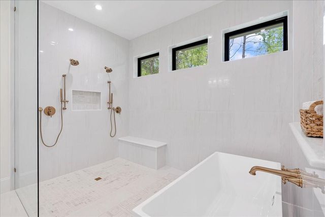 26041 Crown Ranch Boulevard, Montgomery, TX 77316