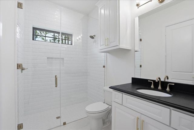 26041 Crown Ranch Boulevard, Montgomery, TX 77316