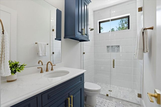 26041 Crown Ranch Boulevard, Montgomery, TX 77316