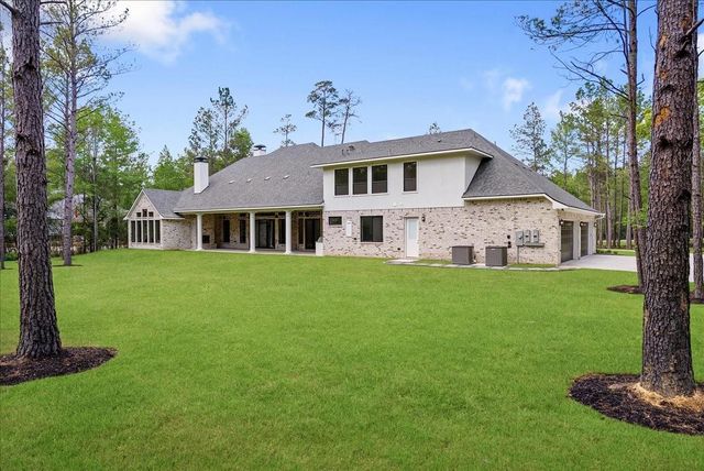 26041 Crown Ranch Boulevard, Montgomery, TX 77316