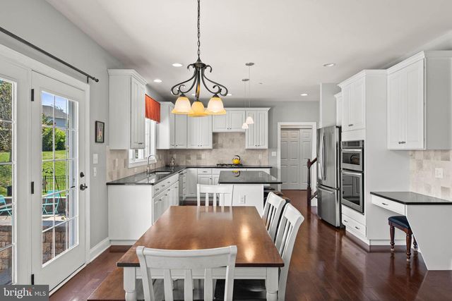 3907 LEWIS RUN RD, Newtown Square, PA 19073