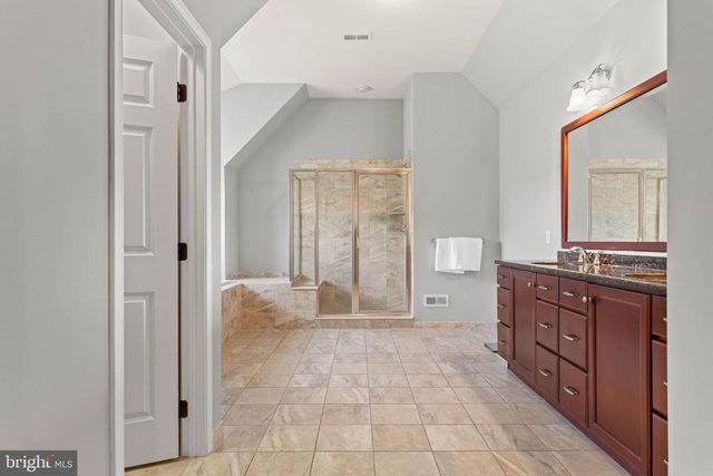 3907 LEWIS RUN RD, Newtown Square, PA 19073
