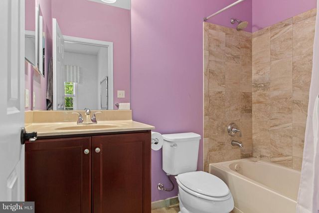 3907 LEWIS RUN RD, Newtown Square, PA 19073