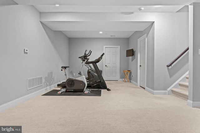 3907 LEWIS RUN RD, Newtown Square, PA 19073