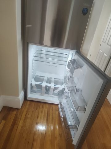 16 Bowdoin St 2, Worcester, MA 01609