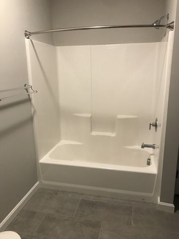 16 Bowdoin St 2, Worcester, MA 01609