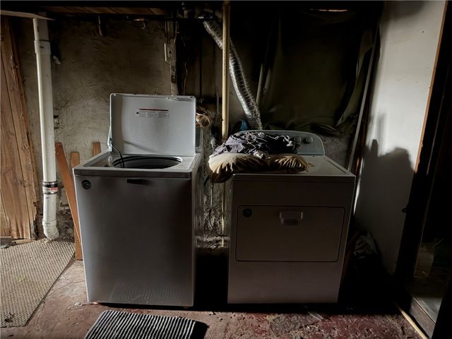 28 Grant St, Menallen Twp, PA 15468