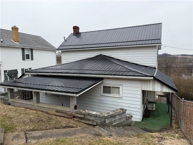 28 Grant St, Menallen Twp, PA 15468