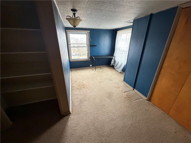 28 Grant St, Menallen Twp, PA 15468