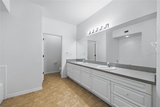 10529 NW 28TH LANE, Gainesville, FL 32606