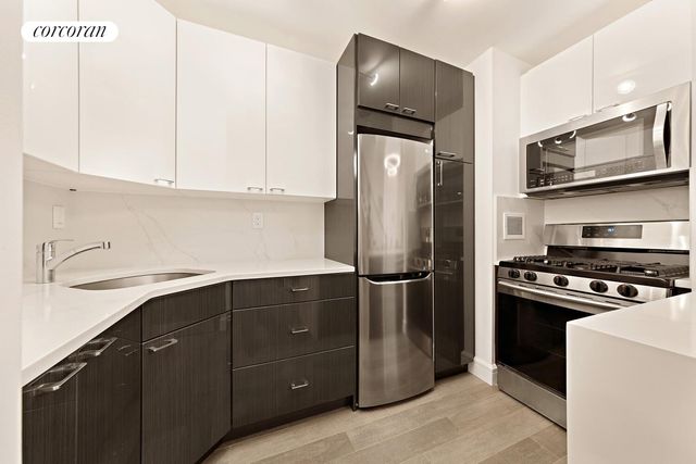 372 5th Ave Apt 4M, New York City, NY 10018