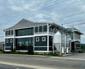 99 Main Street, Essex, MA 01929