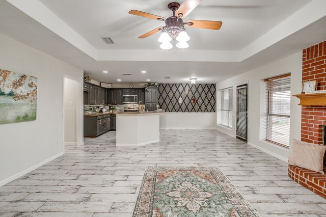 1105 Blackbird Court, Burleson, TX 76028