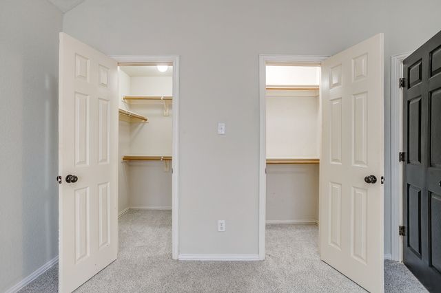 1105 Blackbird Court, Burleson, TX 76028