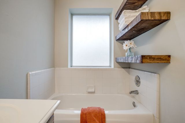 1105 Blackbird Court, Burleson, TX 76028