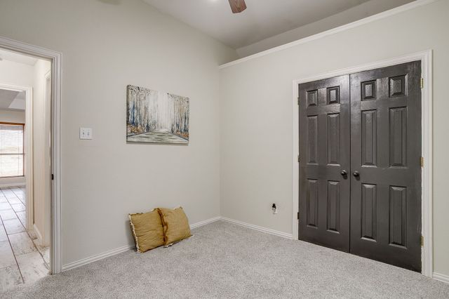 1105 Blackbird Court, Burleson, TX 76028