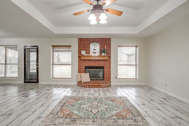 1105 Blackbird Court, Burleson, TX 76028