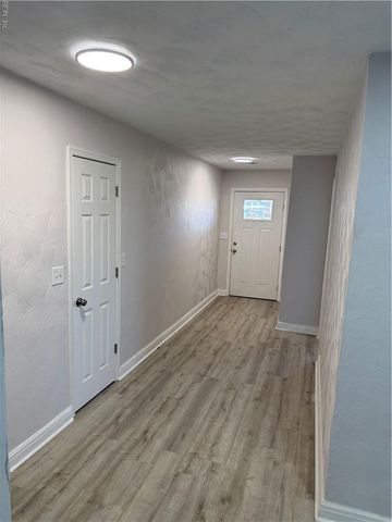 994 N King ST, Hampton, VA 23669