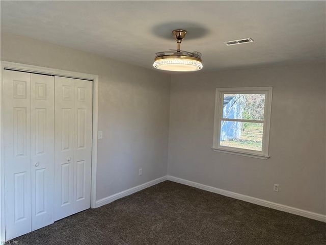 994 N King ST, Hampton, VA 23669