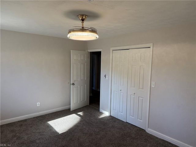 994 N King ST, Hampton, VA 23669