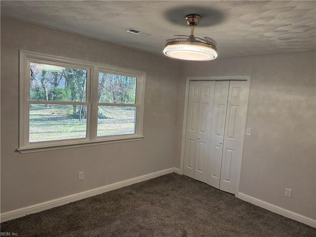 994 N King ST, Hampton, VA 23669