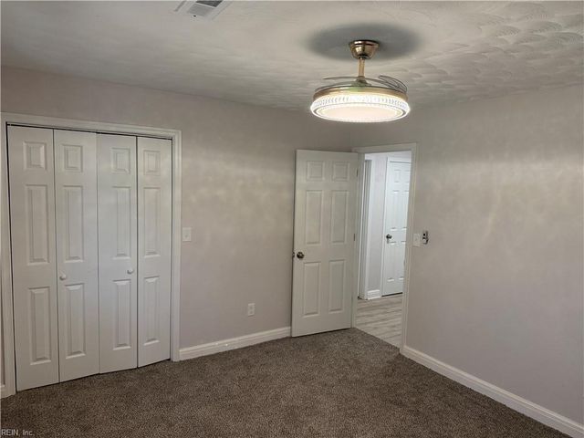 994 N King ST, Hampton, VA 23669