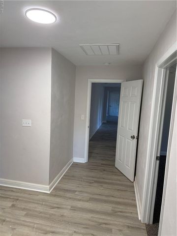 994 N King ST, Hampton, VA 23669