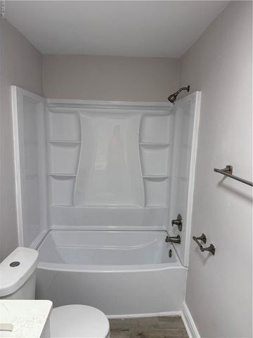 994 N King ST, Hampton, VA 23669