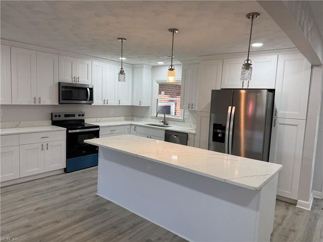 994 N King ST, Hampton, VA 23669