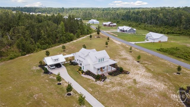 1513 Paris Avenue, Swainsboro, GA 30401