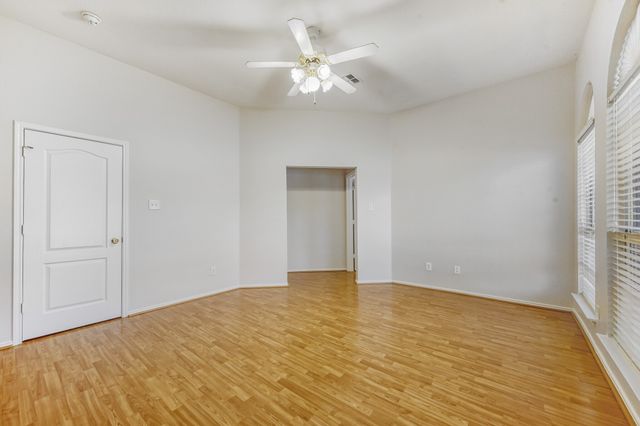 300 Shady Timbers Lane, Murphy, TX 75094