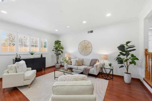 4201 Torres Ave, Fremont, CA 94536