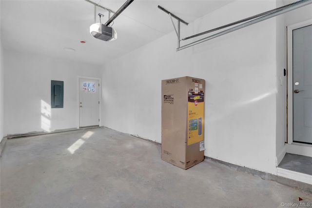 321 Smith Road, Shirley, NY 11967