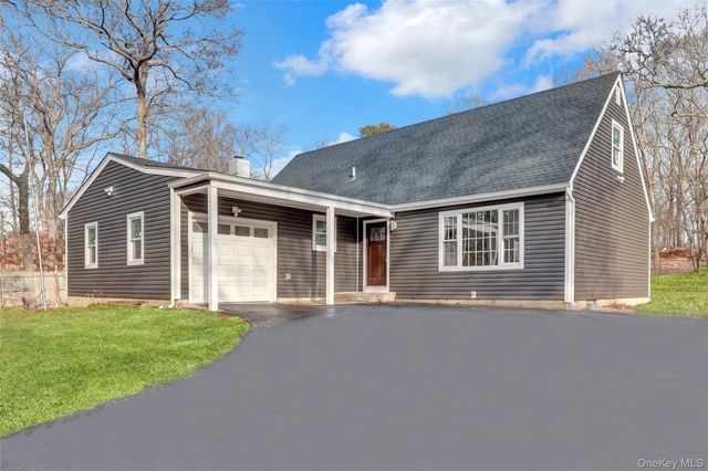 321 Smith Road, Shirley, NY 11967