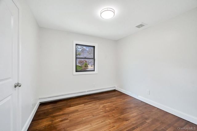 350 Brookhaven Avenue, Riverhead, NY 11901