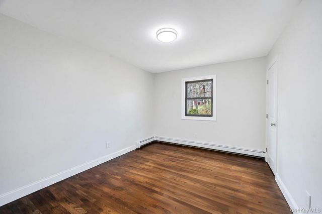 350 Brookhaven Avenue, Riverhead, NY 11901