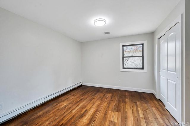 350 Brookhaven Avenue, Riverhead, NY 11901