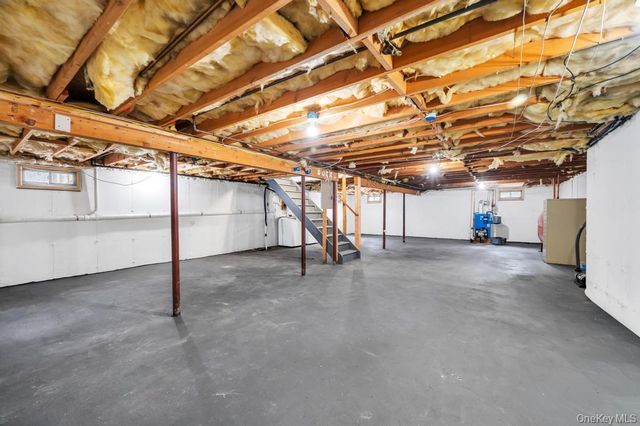 350 Brookhaven Avenue, Riverhead, NY 11901