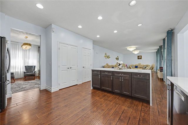 7116 Bluestream Drive, Tipp City, OH 45371