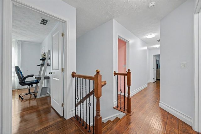 7116 Bluestream Drive, Tipp City, OH 45371