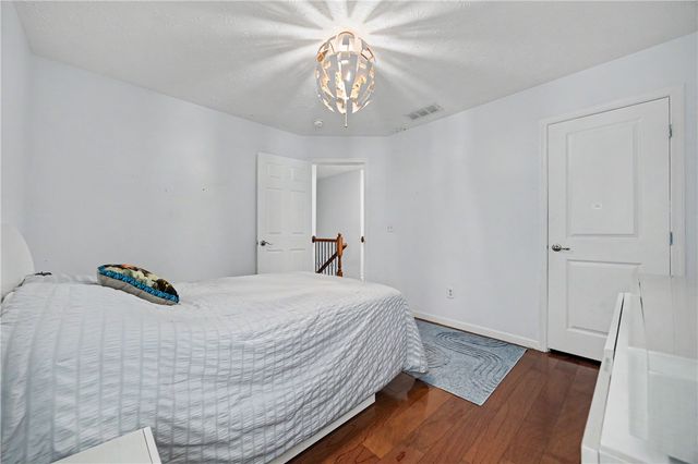 7116 Bluestream Drive, Tipp City, OH 45371