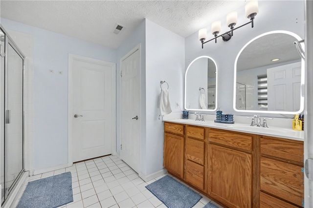 7116 Bluestream Drive, Tipp City, OH 45371