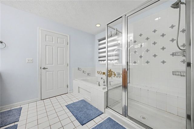 7116 Bluestream Drive, Tipp City, OH 45371