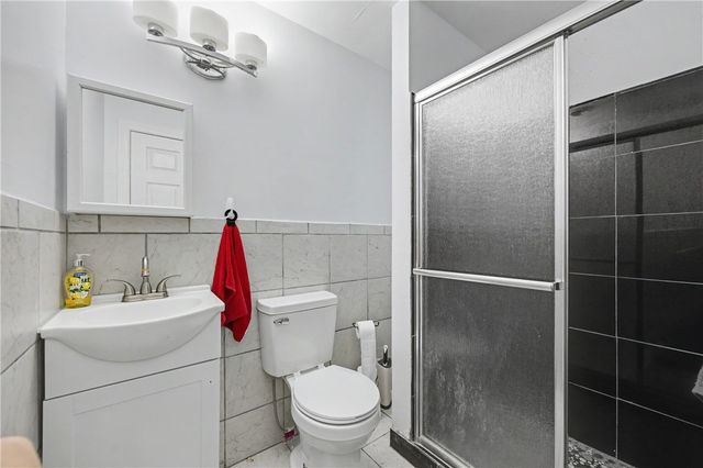 7116 Bluestream Drive, Tipp City, OH 45371
