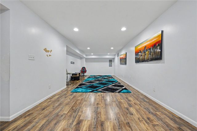 7116 Bluestream Drive, Tipp City, OH 45371